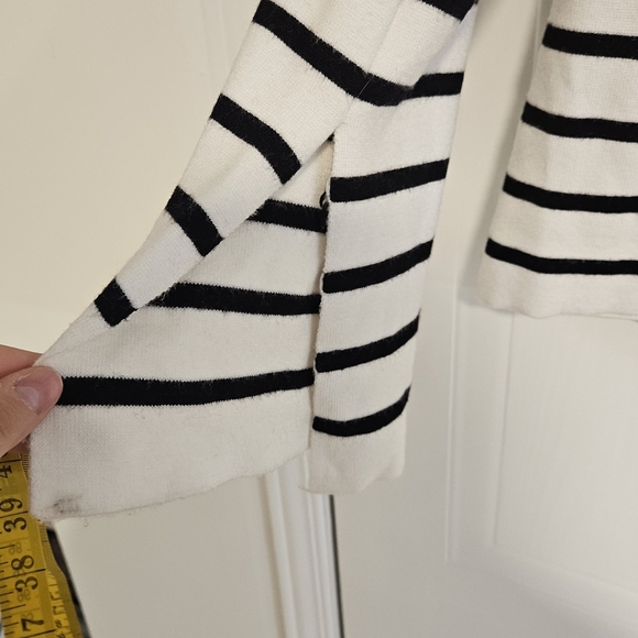 Off-the-shoulder womens XXL top shirt white black cropped bell sleeve forever21+ - Picture 2 of 4